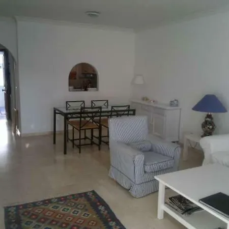 Urb. Pelikan Park Calle Sabinillas Nº 3 * Estepona