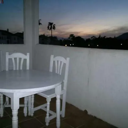Apartamento Urb. Pelikan Park Calle Sabinillas Nº 3