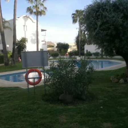 Urb. Pelikan Park Calle Sabinillas Nº 3 * Estepona